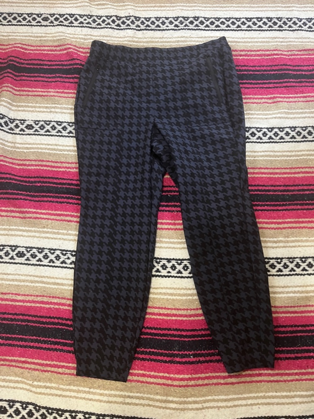 Lane Bryant Black & Charcoal Houndstooth Cropped Pants